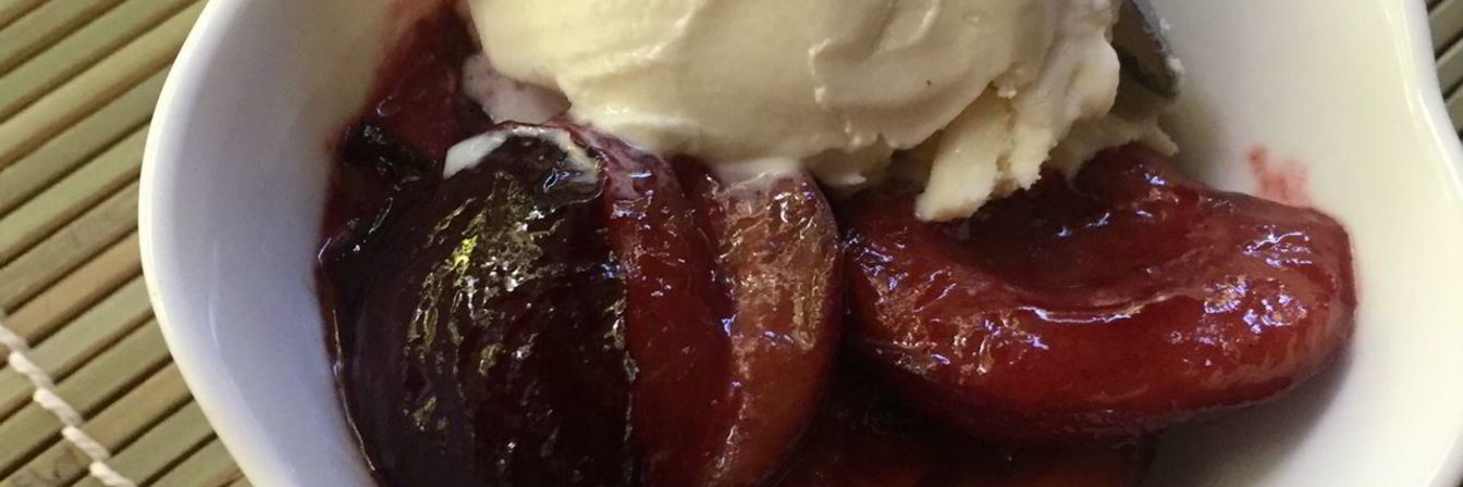 Десерт из слив