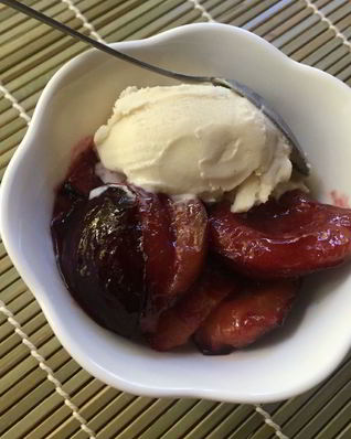 Десерт из слив