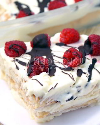 Десерт с малиной Сливочное лето