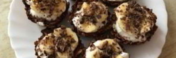 гранола-корзинки с греческим йогуртом