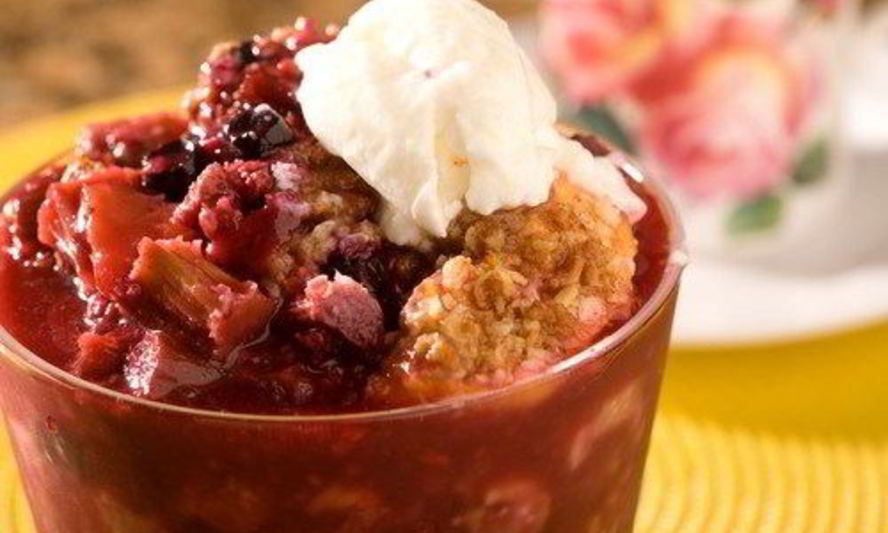 Рецепт грушевого крамбла с клюквой