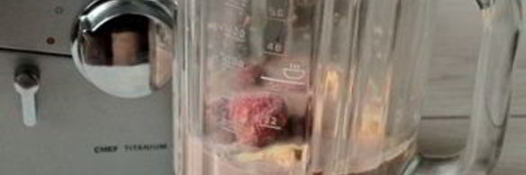 клубнично-шоколадный шейк