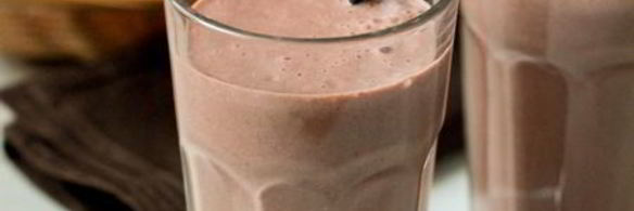 клубнично-шоколадный шейк