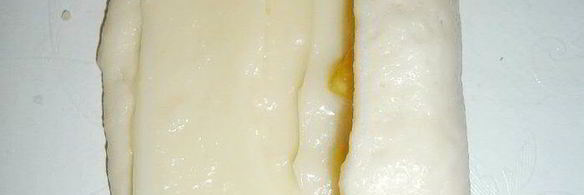 булочки с заварным кремом и персиком