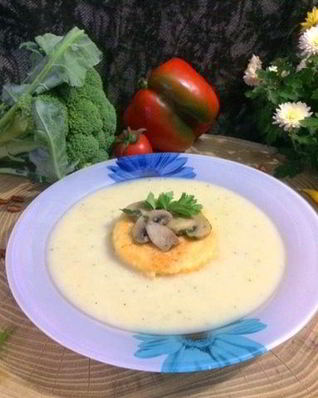 Хлебные равиоли в курином креме