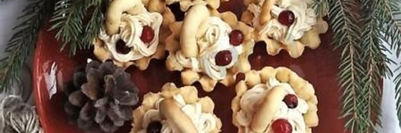 Корзинки из песочного теста с кремом заварным