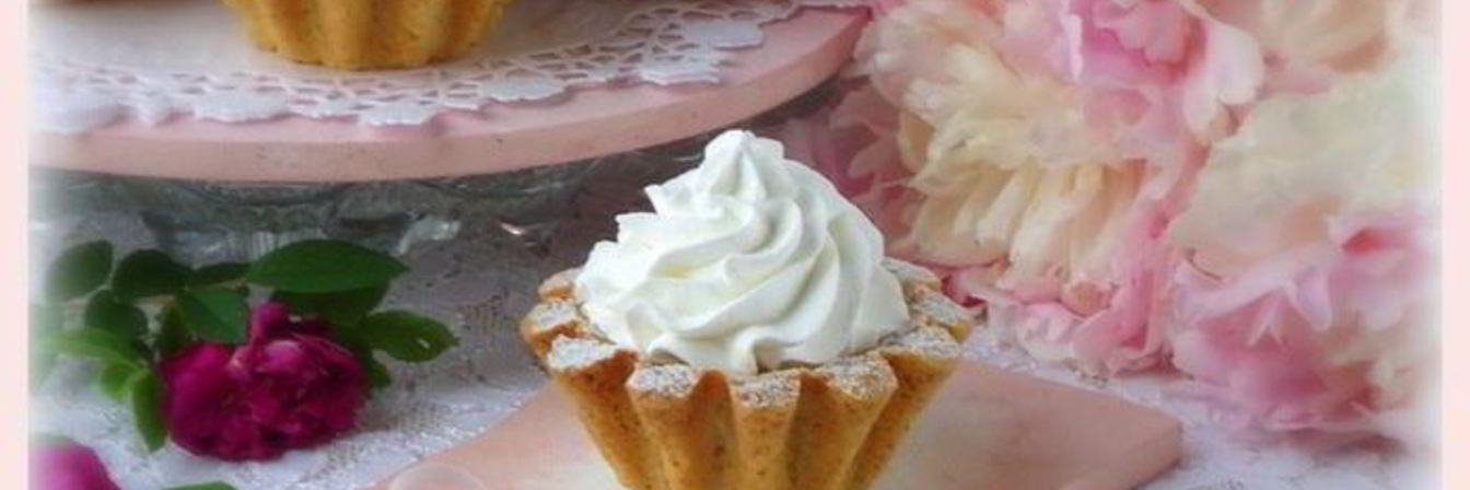 Корзинки с белковым кремом