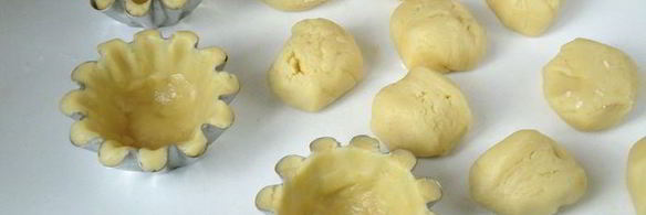 корзинки с белковым кремом