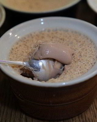 Крем из молочного шоколада с тимьяном