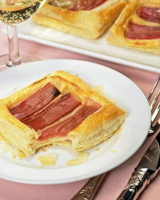 Креманки с ревенем