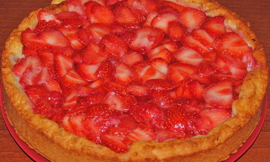 Рецепт кростаты с клубникой и заварным кремом