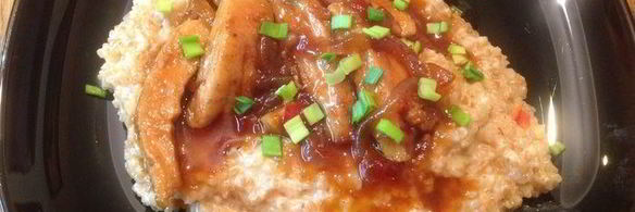 курица в соусе с кремовой кашей