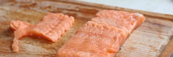 рулетики из лосося с кремом из рикотты