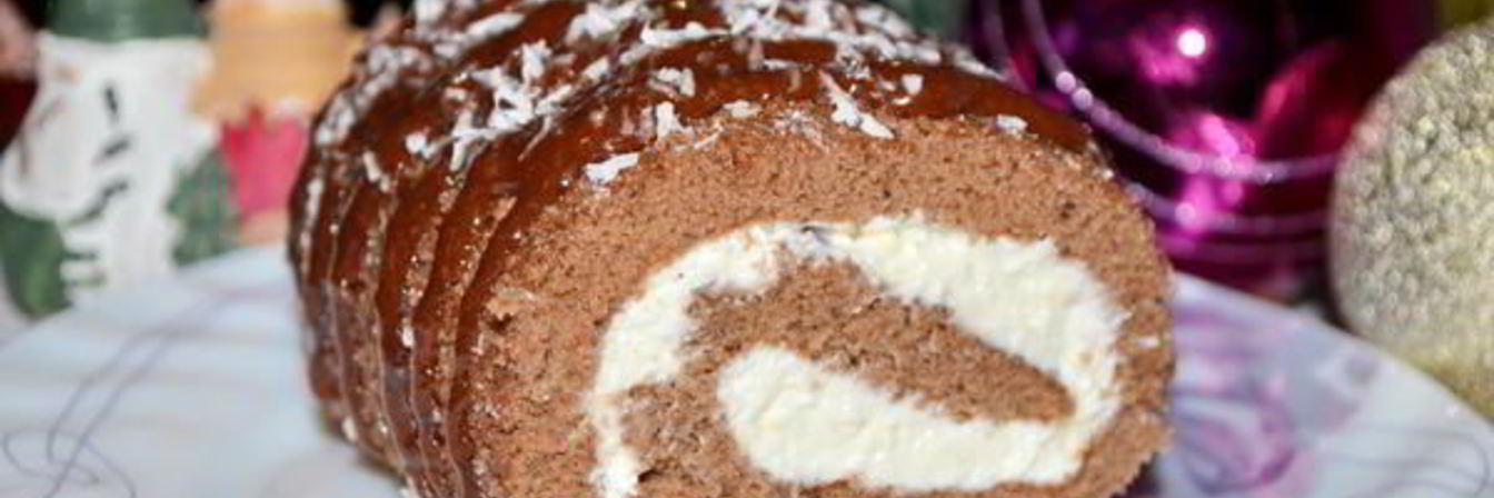 Шоколадный рулет с творожным кремом