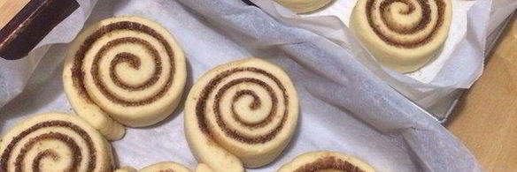 синнабон — булочки с корицей и сливочным кремом сверху