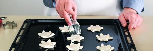 слоеные корзиночки с клубникой и кремом шантильи