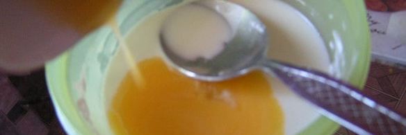 тортик с заварным лимонно-сгущенным кремом и сливками