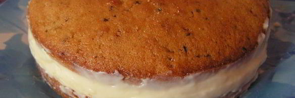 тортик с заварным лимонно-сгущенным кремом и сливками