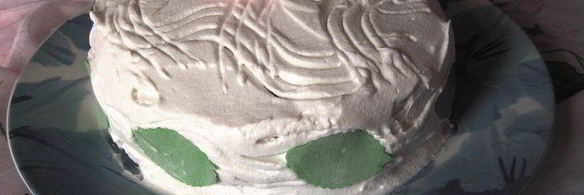 тортик с заварным лимонно-сгущенным кремом и сливками