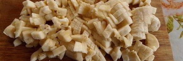 трайфл с рисовым кремом, клубникой и бананом