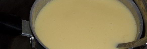 трайфл с рисовым кремом, клубникой и бананом