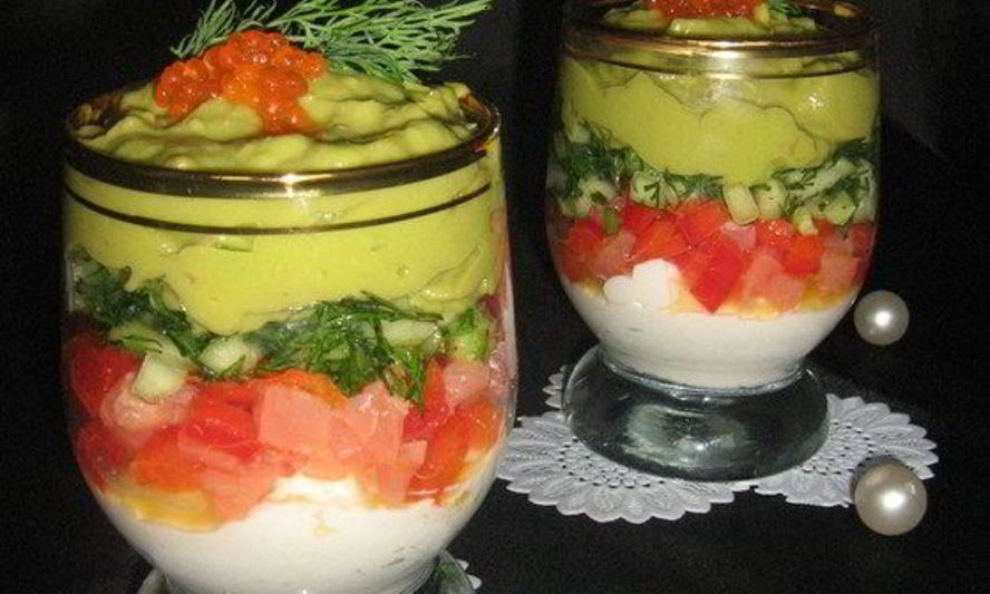 Рецепт верринов с семгой, сырным кремом и кремом из авокадо