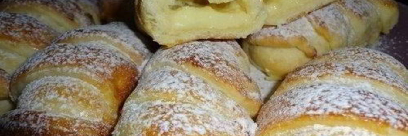 Воздушные булочки с молочным кремом