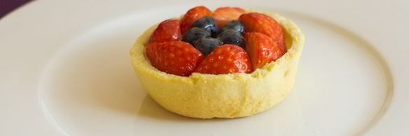 ягодные корзиночки с заварным кремом