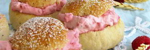 малиновые и шоколадные пышки