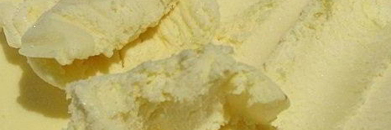 Домашнее сливочное мороженое с ванилью