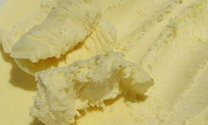 Рецепт домашнего сливочного мороженого с ванилью