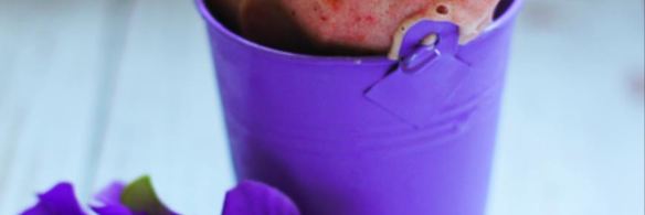 йогуртовое мороженое с клубникой и бананом