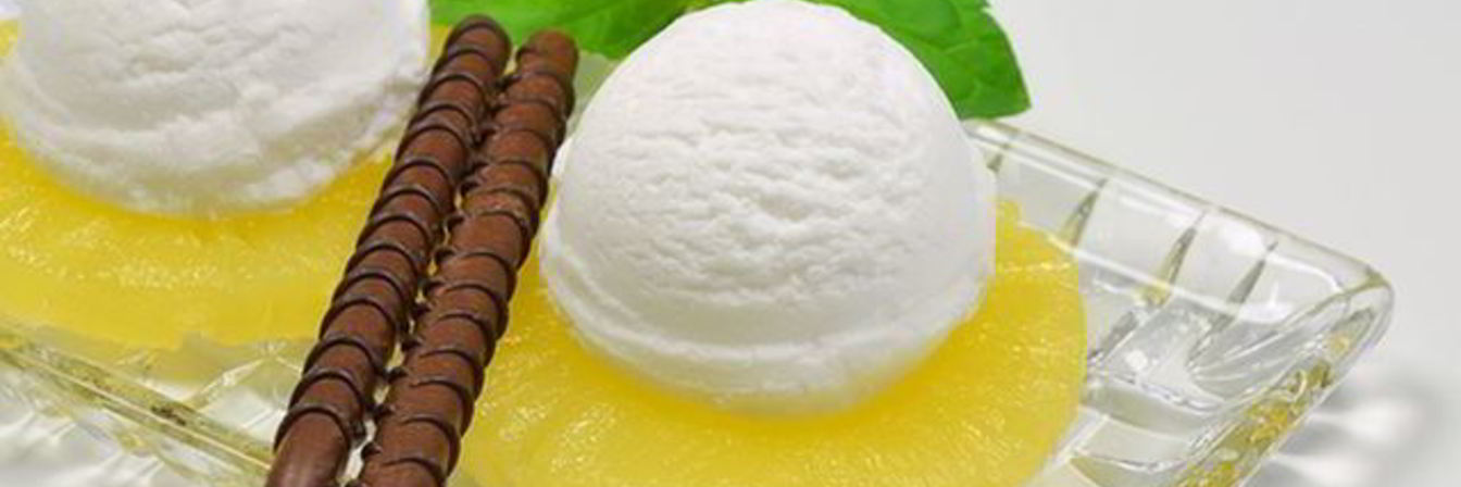 Кокосовое мороженое с ананасом