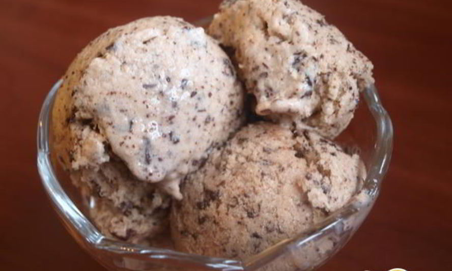 Рецепт мороженого из топленого молока с шоколадной крошкой