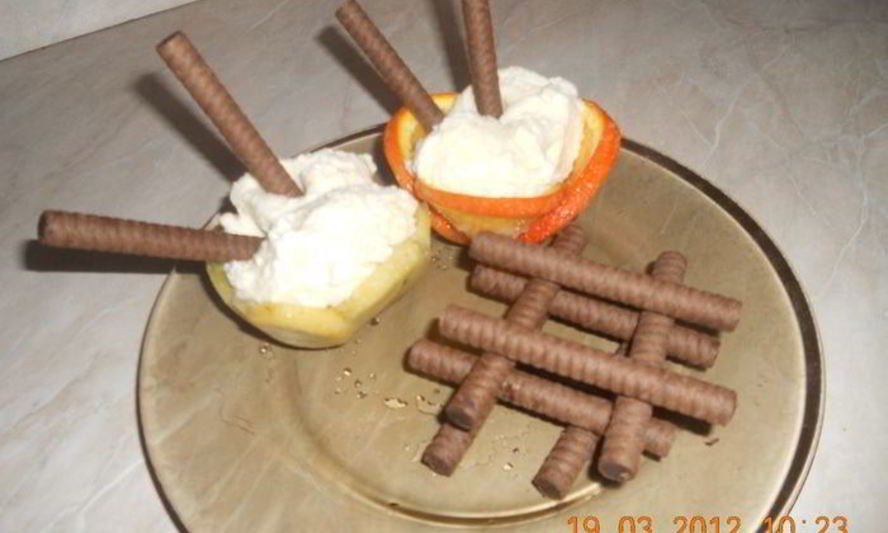 Рецепт мороженого во фруктовой корзиночке