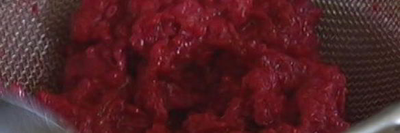 творожно-малиновое мороженое