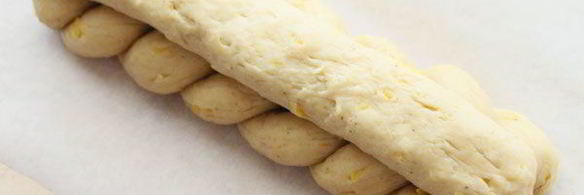 греческий пасхальный хлеб