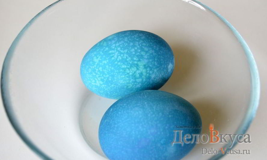 Рецепт красима пасхальные яйца в синий цвет в соке краснокочанной капусты