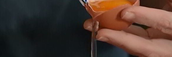 кулич с вишней и клюквой