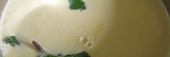 молочно-мятная пасха цветок