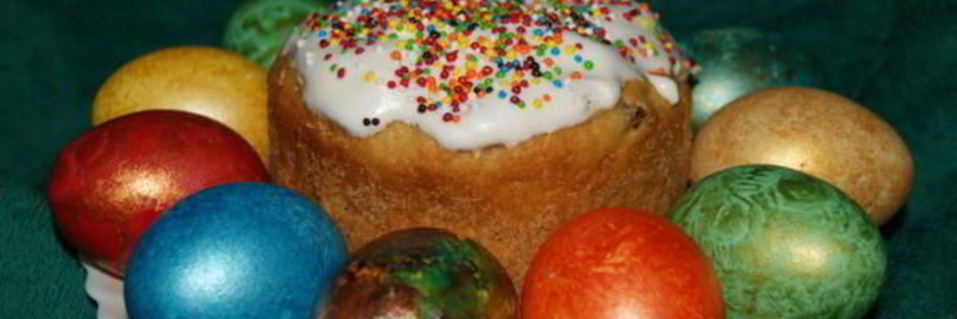 Монастырский кулич с миндалем