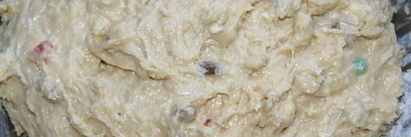 монастырский кулич с миндалем