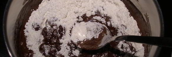 пасхальные брауни в яичной скорлупе