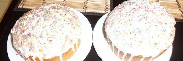 традиционный пасхальный кулич с изюмом