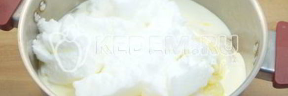 вкусный пасхальный кулич с изюмом