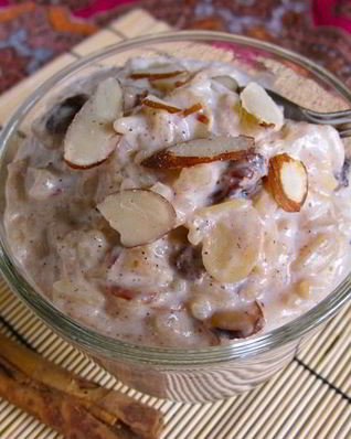Рисовый пудинг с изюмом и миндалем