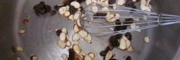 рисовый пудинг с изюмом и миндалем