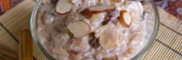 рисовый пудинг с изюмом и миндалем