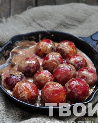 Слива запеченная