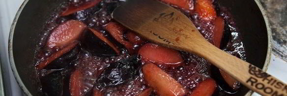 сливовый крамбл